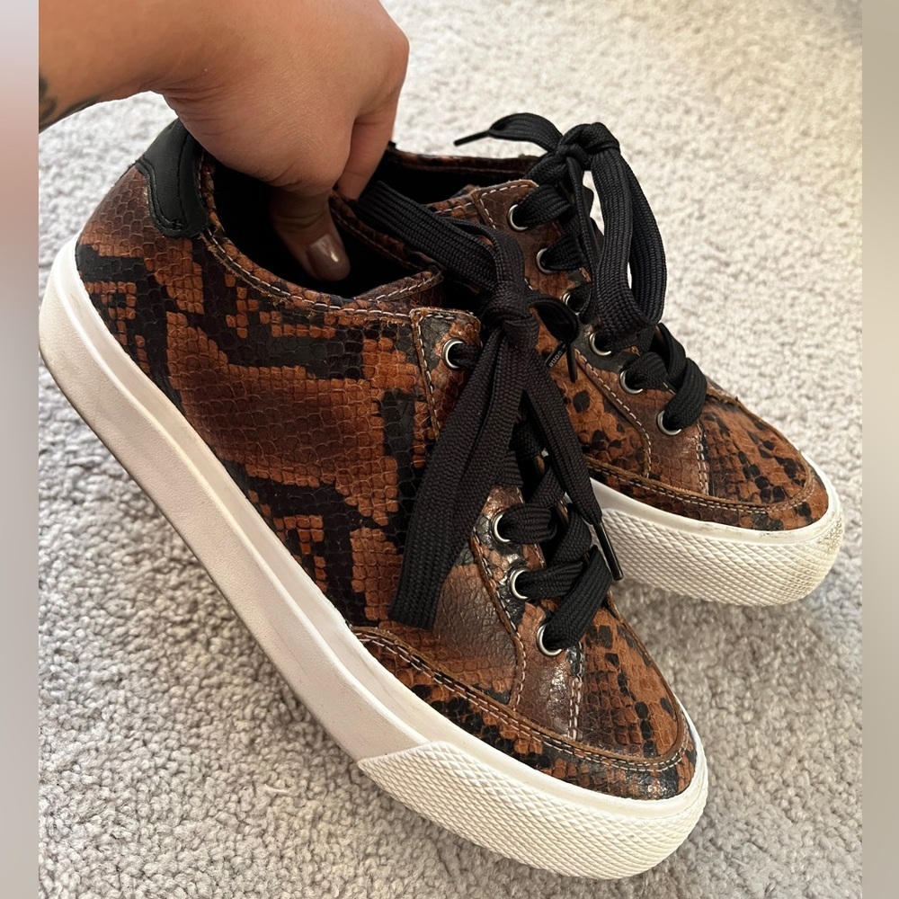 Size 8 leather snake skin sneakers